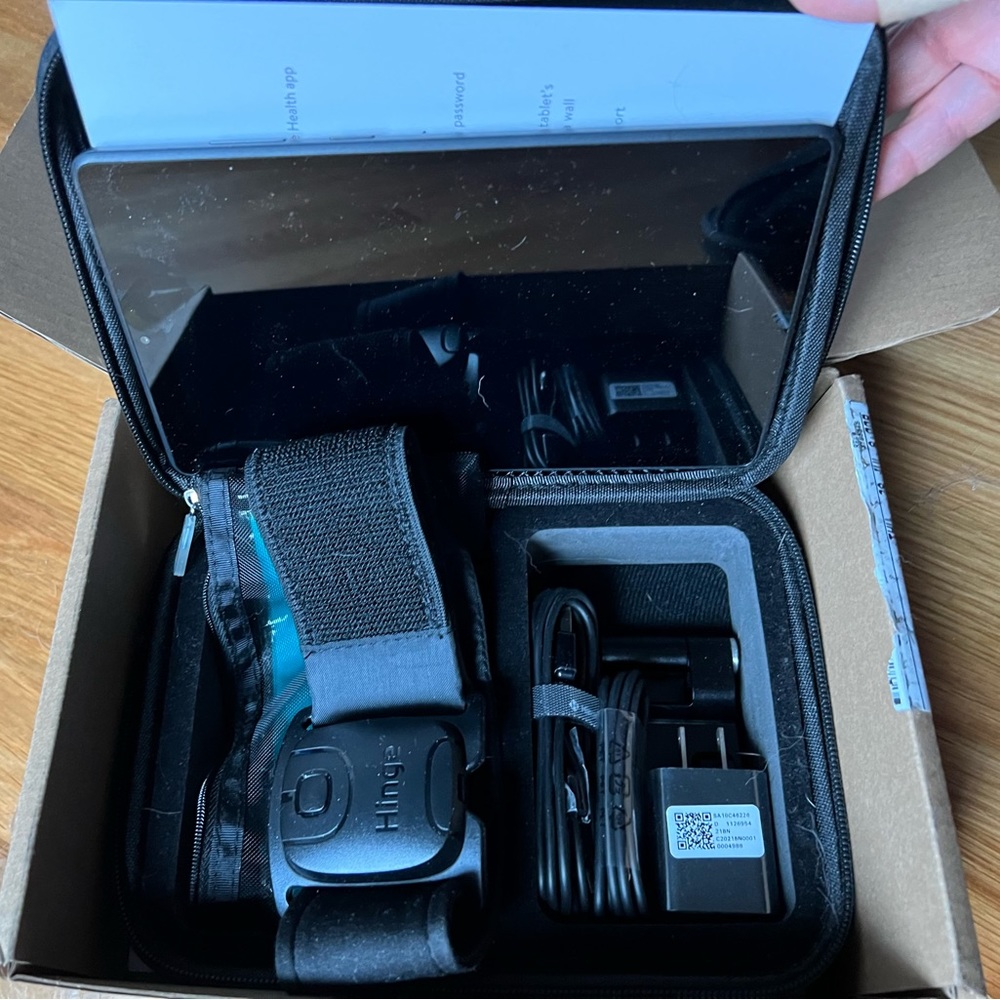 New in box Hinge Hip mobility set with tablet